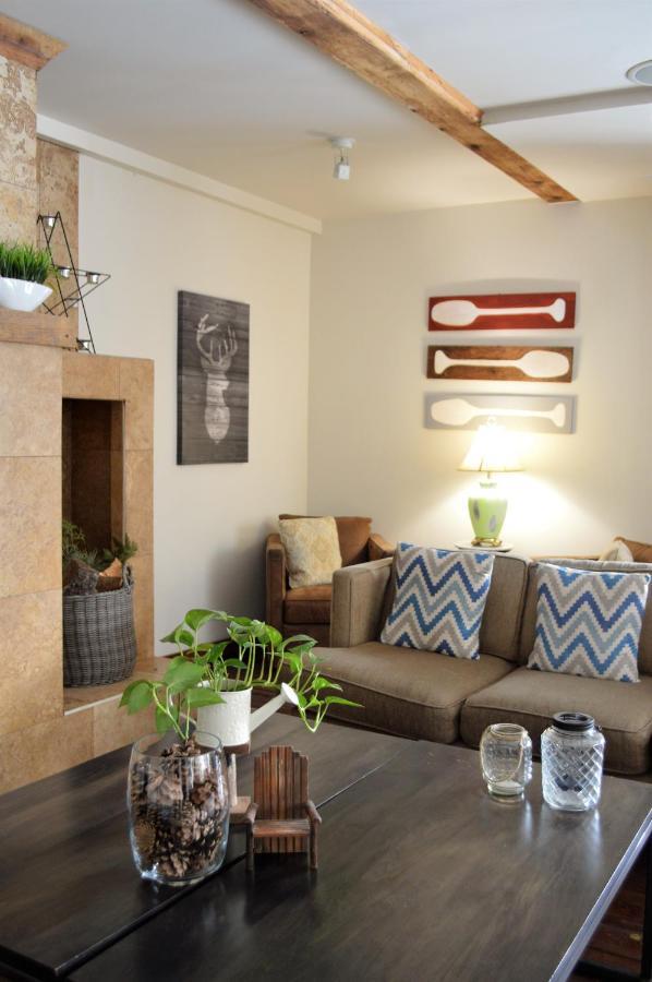 3 Pines Lodge Huntsville Extérieur photo