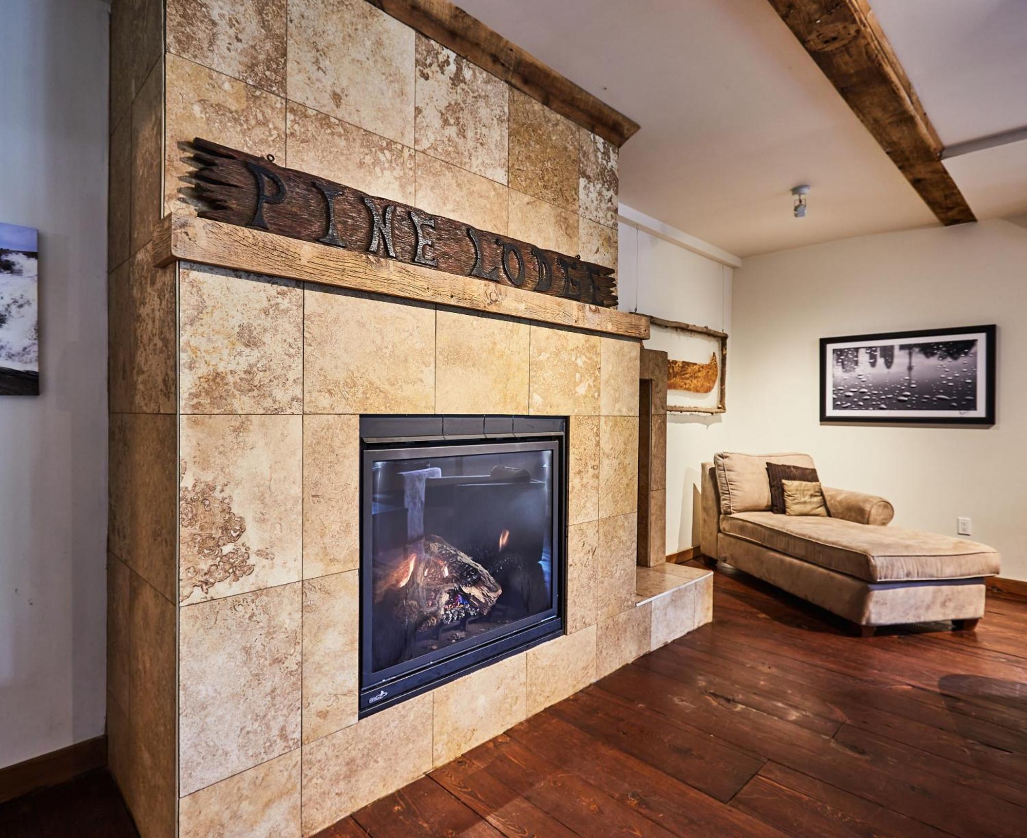 3 Pines Lodge Huntsville Extérieur photo
